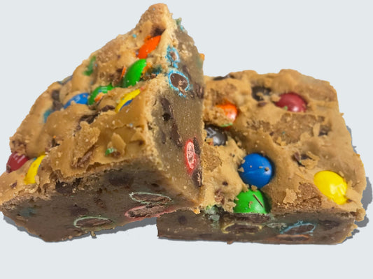 M&#038;M blondie
